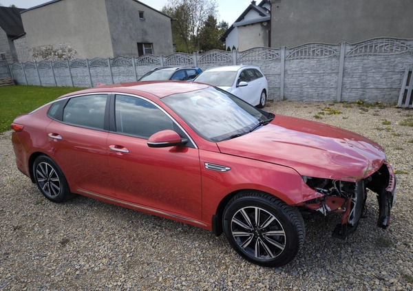 Kia Optima cena 50900 przebieg: 76000, rok produkcji 2019 z Boguchwała małe 137